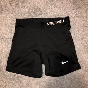Black Nike Pros